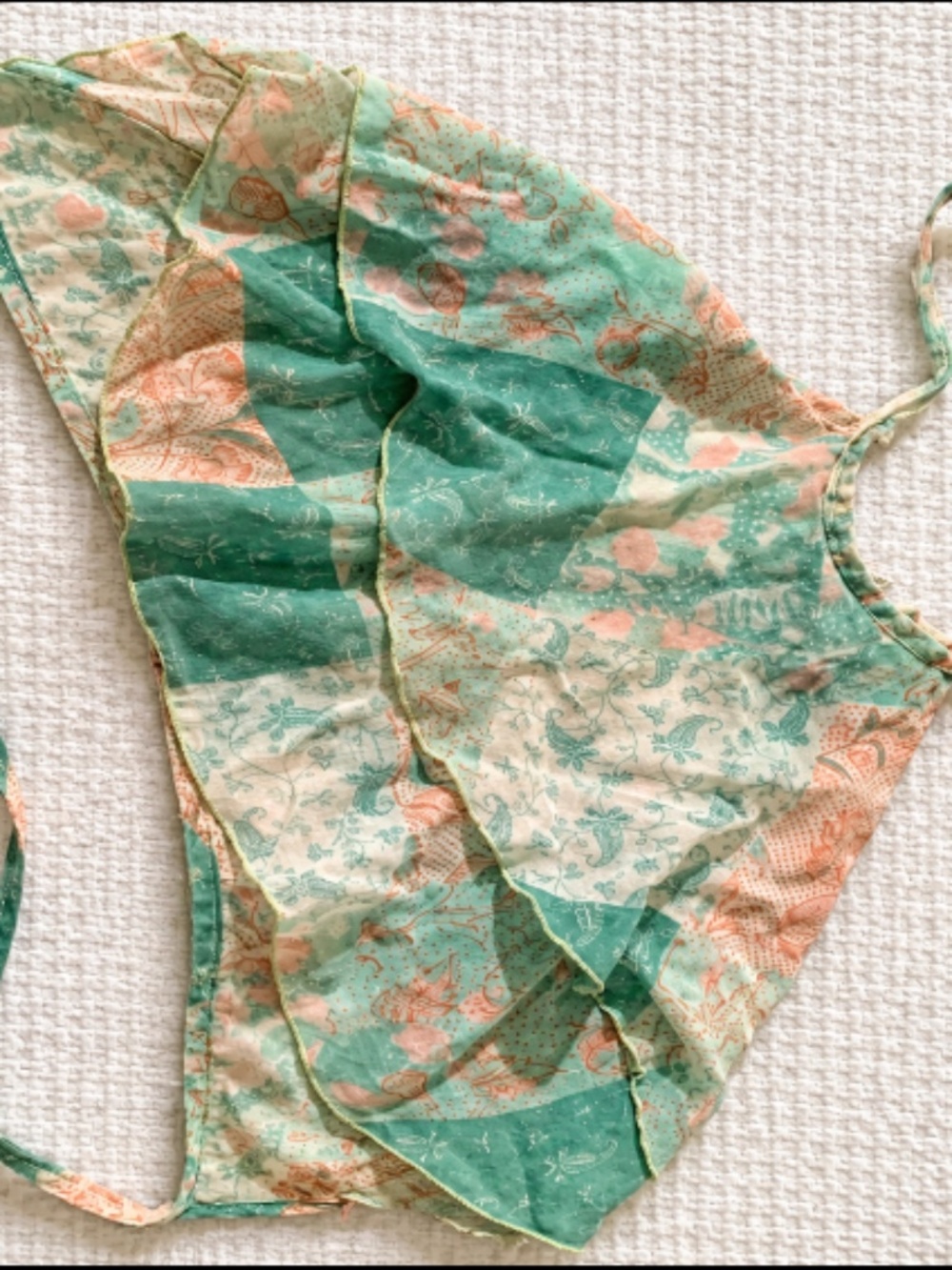 True Vintage 60s 70s Floral Patchwork Ruffle Wrap Apron Top Cottagecore